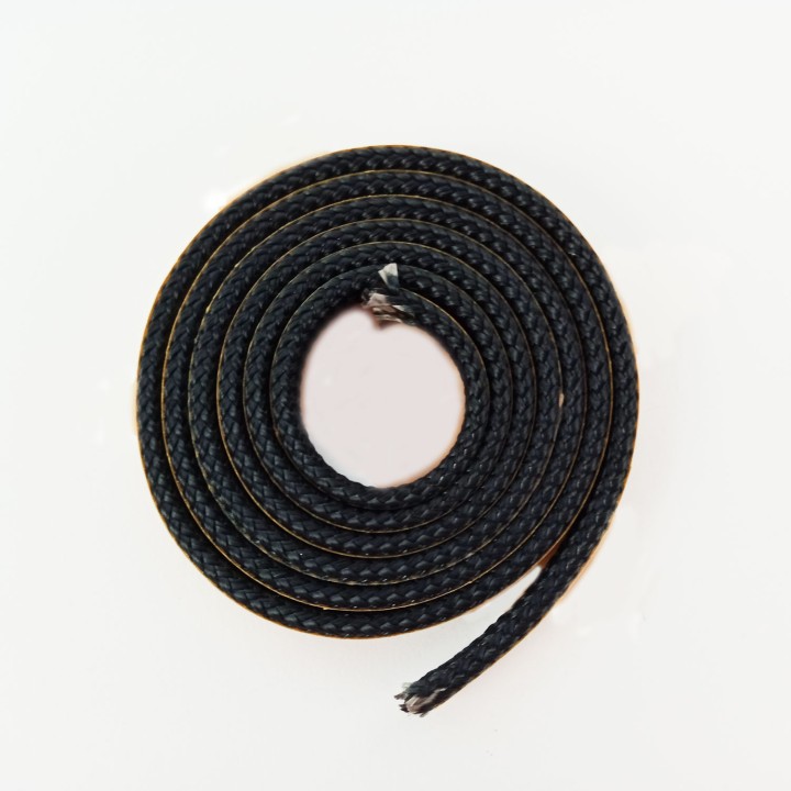 Self-adhesive flat gasket 8 x 2 mm - sold by the metre - Capska